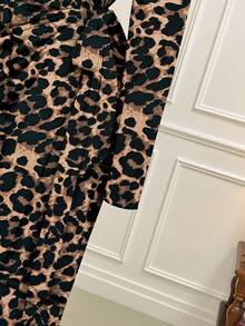 Rometta Elegantes hochwertiges Gothic Prep Stil Abendkleid für Damen in Große Größen, Maxikleid mit V-Ausschnitt, taillierter Passform und Bindung Einfarbig für den Herbst