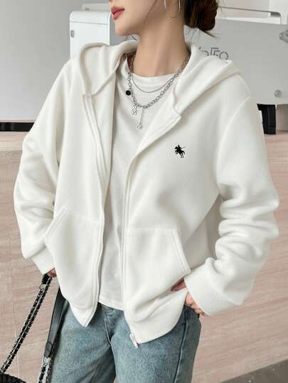 SHEIN Chaqueta casual suelta con bordado de caballo reversible de forro polar blanco para adolescentes, chaqueta casual de estilo universitario simple