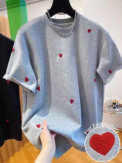 Manfinity Dauomo Plus Size Men's Casual Round Neck Short Sleeve T-Shirt With Heart Embroidery, Summer