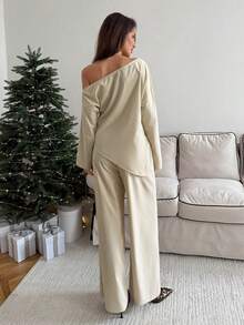 Aloruh Bộ áo sơ mi dài tay lệch vai đơn giản + quần dài - Màu Khaki - Xem 2