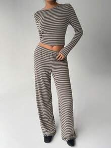 Aloruh 女士休闲家居睡衣套装，包括条纹圆领长袖 T 恤和宽松直筒条纹裤，适合日常穿着、运动、秋冬季 - 咖啡棕 - 查看 13