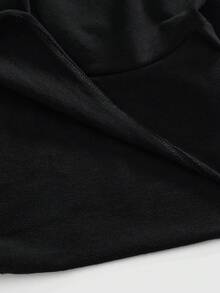 ROMWE Grunge Punk Y2K 性感宝贝闪电英文印花露背短款女式卫衣 - 黑色 - 查看 5