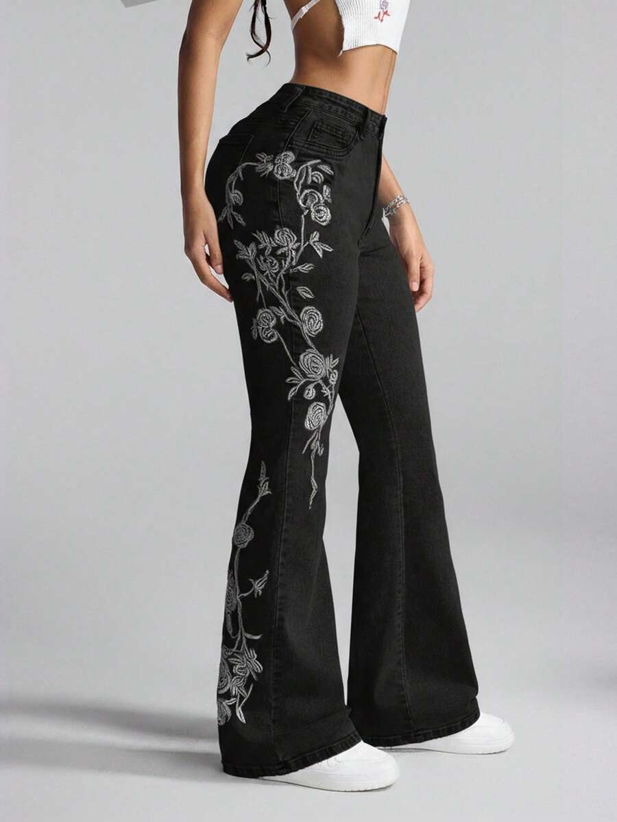SHEIN PETITE Women's Floral Pattern Flared Jeans - Black - View 1