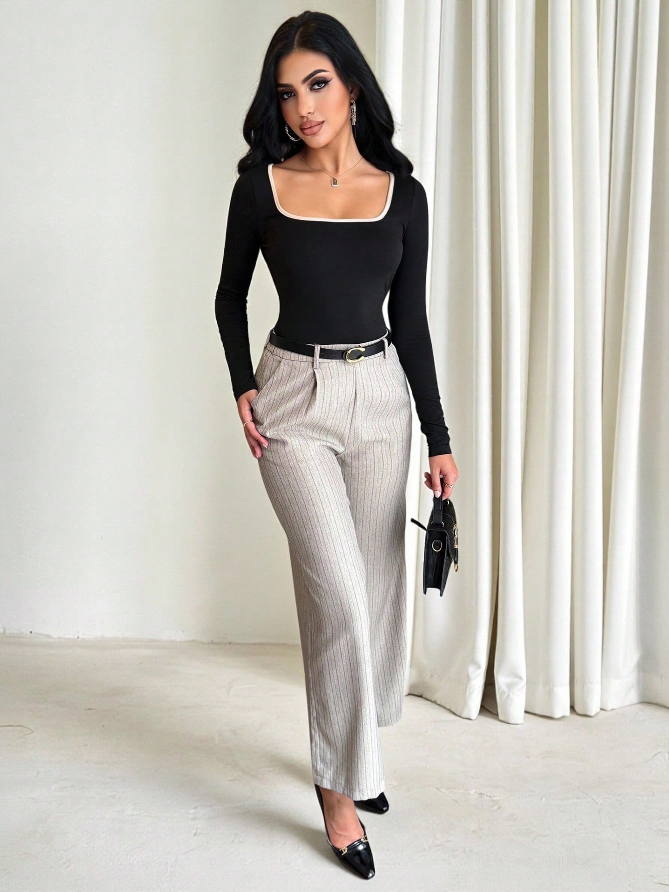 Vavine مجموعة مكونة من 2 قطعة: ملابس علوية ضيقة بي...