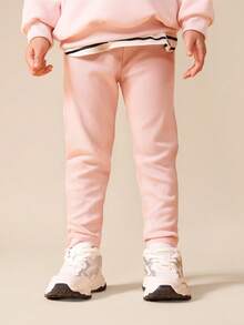 SUMWON Conjunto de Moletom com Capuz e Calça Jogger Feminino, Roupa Casual, Detalhe de Emblema em Fleece, Punhos Canelados - Rosa chiclete - Visão 4