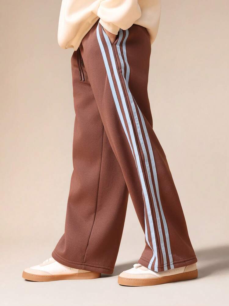 Pantaloni della tuta con coulisse e strisce laterali