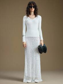 Ontre 女士米色舒适保暖纱线小V领略落肩长袖修身打底衫，秋冬季必备毛衣，现代都市休闲商务通勤机场针织上衣，现代都市休闲时尚商务女士办公室服装 - 白色 - 查看 4