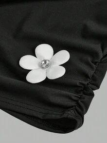 SHEIN NovaGlow Kids Tween Girls Casual Fashion Daily Black Fitted Crew Neck T-Shirt With 3D Floral Sequin Decor