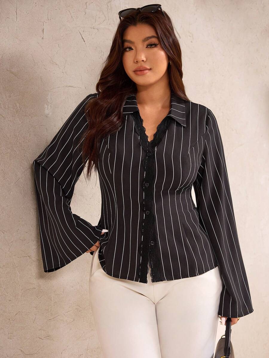 Elegantrix Camisa de mujer talla grande con cuello con muesca, parche floral, botones delanteros, cintura ceñida, mangas acampanadas y rayas - Negro - Ver 1
