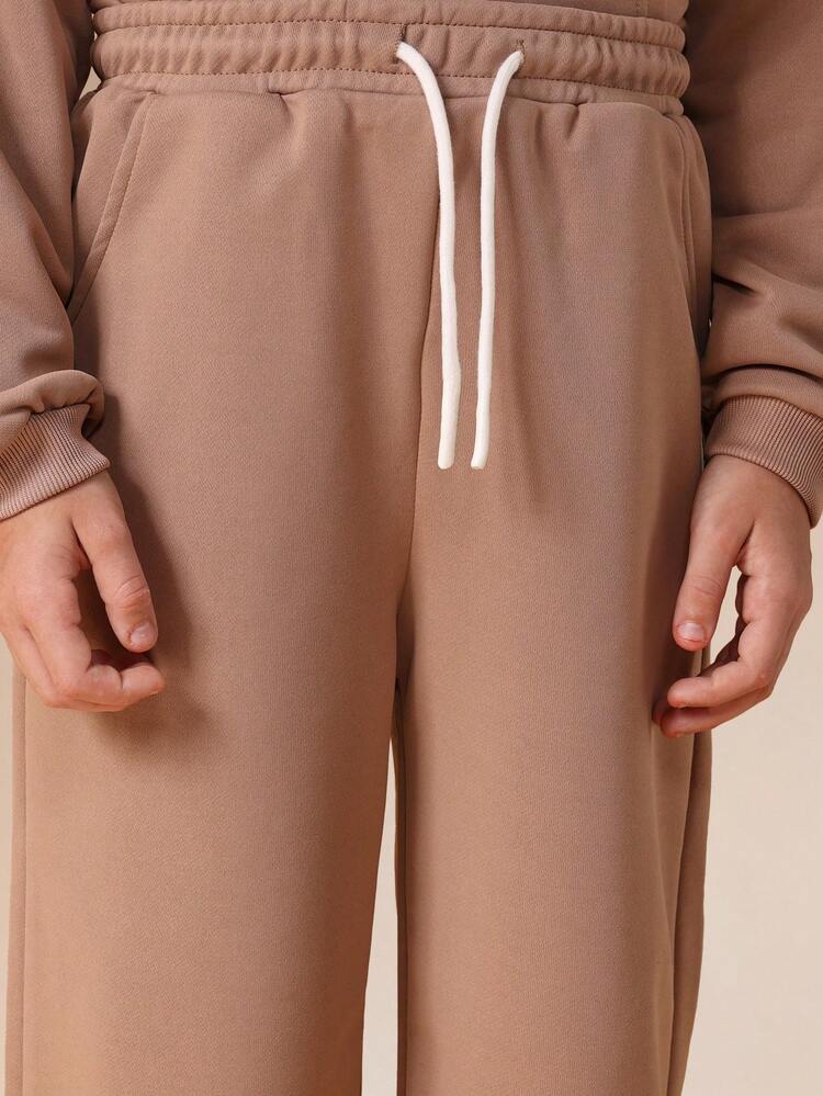 Komplet bluza z kapturem i spodnie dresowe