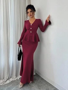 SHEIN Elenzya 优雅别致的法式棕色纹理面料，合身的 V 领前部金属扣装饰，喇叭袖 A 字上衣和美人鱼下摆半身裙，2 件套，适合女士 - 酒紅色 - 查看 3
