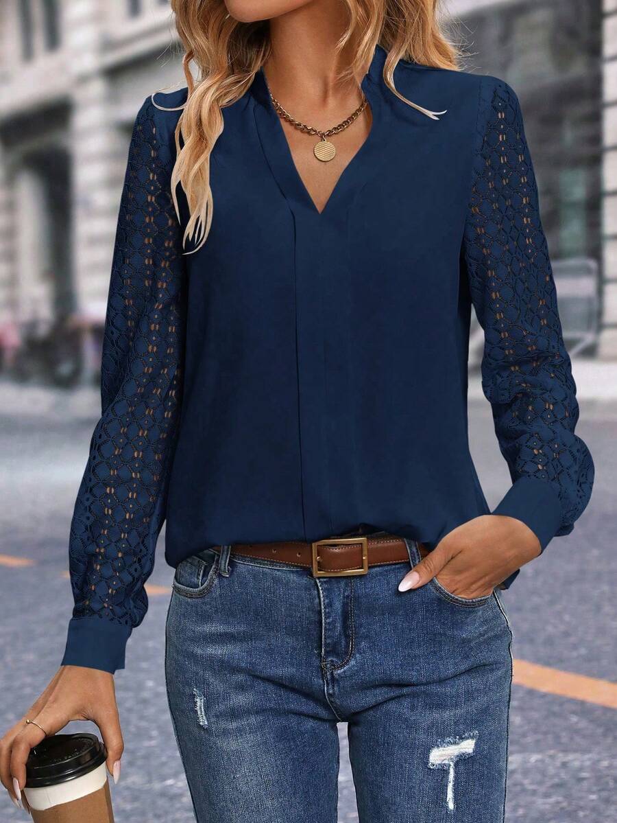 SHEIN Clasi Blusa con mangas de encaje en contraste y cuello en punta, blusas de manga larga