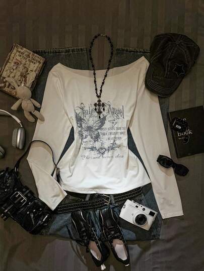 SHEIN EZwear Autumn New Arrival Oversized Scoop Neck Oblique Shoulder Frayed Edge Butterfly, English Letter, Heart Retro Punk Grunge Print Long Sleeve Sexy Cold Shoulder Rolled Hem Women's Pullover T-Shirt, Y2K, Suitable For Travel Graphic