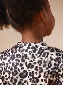 SUMWON ملابس علوية بأكمام طويلة مطبوعة بنمط الفهد، ملابس علوية كاجوال مطبوعة بنمط الحيوان للخريف والشتاء، ملابس علوية بياقة مستديرة