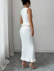 SHEIN Raffinéa French Vintage Co-Ords 仿兔毛优雅休闲工作日百搭无袖针织上衣，带荷叶边和配套的修身荷叶边下摆半身裙套装（白色），春/秋/冬女装，复古，工作服，办公室装，教师装，返校装，秋季，商务休闲，复古风，学院风 - 白色 - 查看 2