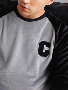 Lightweight, Comfortable, Casual, Homewear, Soft, Plush, Coral Fleece, Double-Sided Fleece, Can Be Worn Outerwear, Contrast Color, Raglan Sleeve, C-Letter Graphic Decoration, Men's Fluffy Cozy Loungewear Top, Long Sleeve T-Shirt, Winter