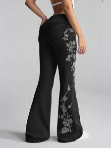SHEIN PETITE Women's Floral Pattern Flared Jeans - Black - View 2