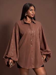 Veslaya 2025新款秋冬女装加大码棕色纹理压花灯笼袖金属纽扣衬衫式连衣裙，适合女士圣诞节/新年/优雅派对/女士优雅着装/日常穿着/宴会/商务女装/机场装/女士感恩节着装 - 棕色 - 查看 4