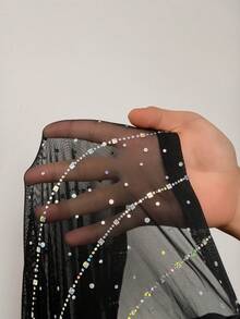 BamGleam Voici un nouveau style de collier sexy sans manches en chaîne métallique avec décorations de coquillages. Il présente un design avec des coupes profondes et des plis plissés. La robe est faite d'un tissu de filet pailleté. Elle convient aux fêtes, bars, célébrations du Nouvel An et comme robe de soirée pour hôtesse. - Noir - Voir 8