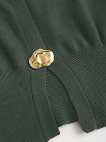 Sweetra 全新勃艮第红金属纽扣 V 领束腰都市时尚休闲针织短袖开衫 - 軍綠色 - 查看 5