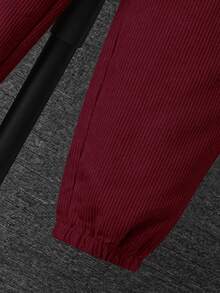 SHEIN 2 件套青少年男孩休闲灯芯绒面料工装口袋翻领长袖衬衫和松紧腰裤套装，适合秋季/春季、户外玩耍、学校、街头风格、派对和休闲，性价比高 - 酒紅色 - 查看 7