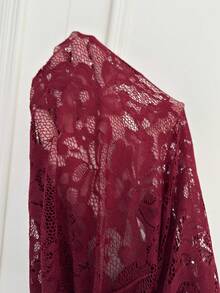 CovetEZ Blusa de encaje de manga larga y talla grande en rojo - Burdeos - Ver 10