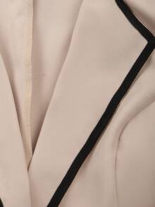 Franclia Completo da donna taglie forti, composto da blazer smanicato con cintura e gonna plissettata, adatto per la primavera/autunno, elegante abbigliamento da ufficio