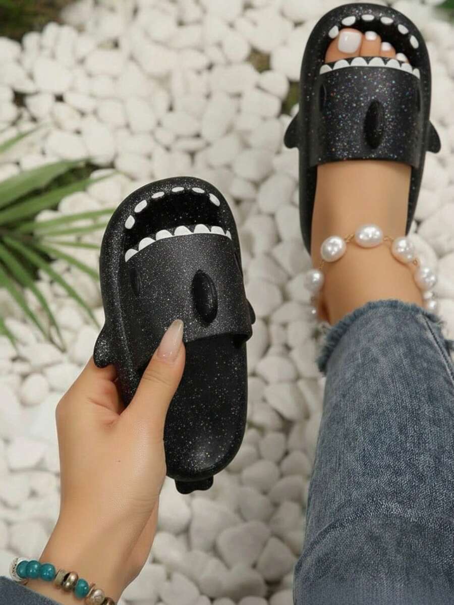 Sandalia infantil EVA diseño tiburón punta cerrada sin cordones suela plana kawaii verano playa/baño sandalia - Negro - Ver 1
