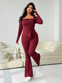SHEIN EZwear 秋冬天鹅领不对称褶饰长袖 T 恤搭配喇叭裤两件套，酒红色，弹力针织，休闲外出、约会、日常穿着、派对、返校、通勤，加大码 - 酒紅色 - 查看 6