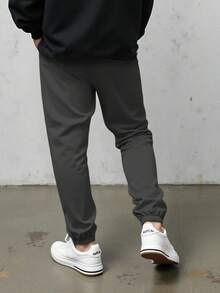 Manfinity Roghcode Plus Size Men's Letter & Smiling Face Print Drawstring Waist Jogger Pants - Dark Grey - View 2