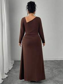 Modelyn Damen Große Größen elegantes Rüschen-Saum asymmetrischer Ausschnitt Langarm figurbetontes Kleid - Schokoladenbraun - Übersicht 2