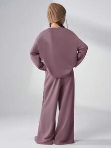 Bộ 2 áo nỉ dài tay cổ tròn dáng rộng và quần dài ống đứng cho bé gái, mùa thu - Bụi tím - Xem 2