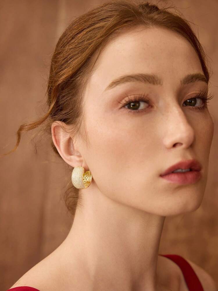 18K GOLD PLATED CUBIC ZIRCONIA HOOP EARRINGS