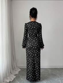 Gloray Gaun Lengan Panjang Berongga Elegan Motif Bunga untuk Wanita - Hitam - View 2