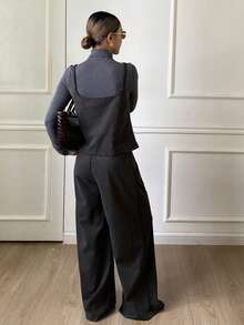 Livesso 2 件套女士秋冬套装：宽松羊毛裤、休闲吊带上衣和短款开衫 - 深灰色 - 查看 5