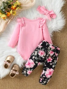 SHEIN Baby Girl Slogan Print Crew Neck Long Sleeve Bodysuit And Floral Print Pants Cute 2-Piece Set