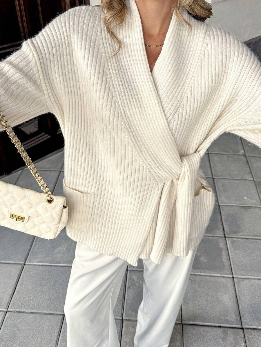 Chiquease 女士秋冬新品：杏色宽松长袖叠层围巾领针织开衫；简约时尚设计；V领裹身式复古罗纹针织开衫；法式时尚宽松披肩毛衣开衫；女士冬季毛衣；秋季；女士外套 - 米色 - 查看 1