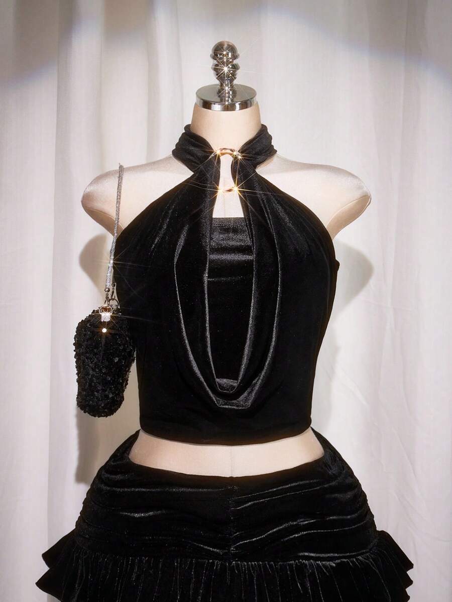 SHEIN ICON Áo hai dây cổ yếm nhung hở lưng cỡ lớn Y2k mùa xuân thu đi chơi Cottagecore thời trang Bohemian ngày lễ gợi cảm, thời trang đơn giản cho nữ, áo hai dây cổ yếm nhung hở lưng kiểu phương Tây cho nữ, áo rave, áo hai dây cổ yếm nhung dự tiệc - màu đen - Xem 1