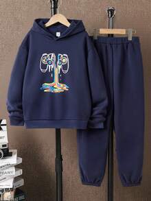 SHEIN 兒童 2 件組大童男孩休閒百搭字母與圖案連帽衛衣及秋季長褲套裝，適合通勤、上學、日常休閒與運動 - 寶藍色 - 查看 2