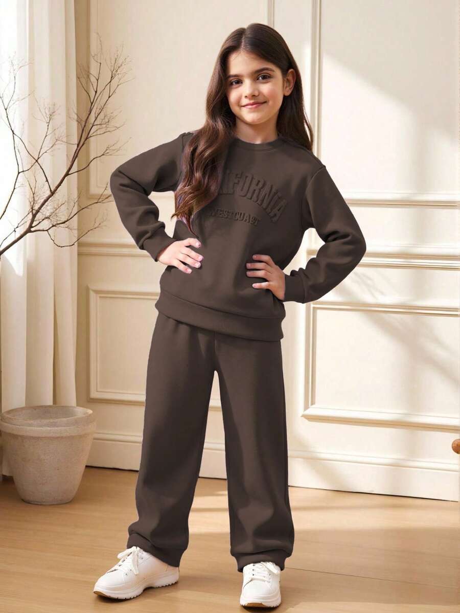 SHEIN 青少年女孩休闲字母图案宽松运动衫和裤子套装 - 咖啡棕 - 查看 1