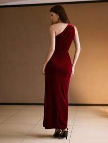MOTF PREMIUM VELVET ONE SHOULDER HOLLOW-OUT METAL CHAIN DECOR SLIT DRESS, AUTUMN/WINTER PARTY - Burgundy - View 4