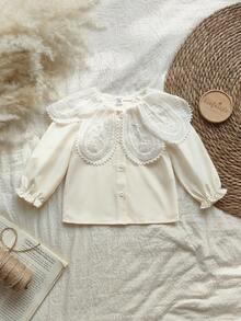 SHEIN Vintaside Kids 女婴白色蕾丝领长袖衬衫，时尚百搭娃娃衫，舒适时尚，适合日常穿着，春秋季 - 杏色 - 查看 3