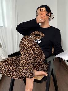 Napfluff CURVE Napfluff CURVE Bộ đồ ngủ dài tay họa tiết da báo thường ngày cho nữ, Bộ đồ ngủ cỡ lớn dành cho nữ Bộ đồ ngủ cổ tròn họa tiết da báo Bộ đồ ngủ thoải mái họa tiết da báo dành cho nữ, Quần áo mùa đông - Nhiều màu - Xem 6