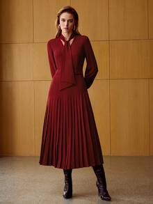 MOTF PREMIUM WOMEN'S ELEGANT PLEATED MID-LENGTH DRESS FOR COMMUTING - Red - View 5