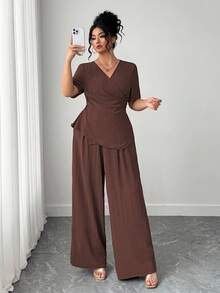 SHEIN Clasi 2pcs/Set Casual Elegant V-Neck Short Sleeve Top With Tie Back & Elastic Waist Pants, Coffee Color, Plus Size, Spring/Summer/Autumn - Coffee Brown - View 6