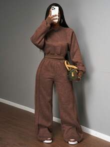 Slaydiva 2025 Winter New Arrivals - Global Carnival Season: Christmas, New Year, Valentine's Day, Parties, Evenings, Dates, Gatherings, Birthday Parties, Preppy Style, Student Wear, Casual Outings, Basic And Versatile, Casual, Cruise Travel, Influencer Hot Items, Elegant, Commuter, Business Casual, Simple, Street Style, Sexy Club, Y2K, Punk Racing, Cool Motorcycle Style For Girls - Crew Neck Long Sleeve Cropped Sweatshirt + Loose Pants, With Real Pockets, Brown Imitation Snowflake, Loose Fit, Winter Set, Christmas Set, New Year Set, Elegant Set, Casual Set, Women's Two-Piece Set Brown 2 Piece Set Pants Two Piece Set,Fall,Fall Clothes For Women