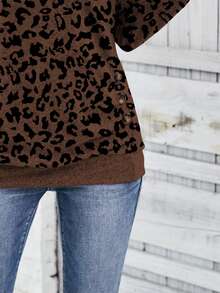 EMERY ROSE Autumn/Winter New Fashion Casual Hem Ruched Button V-Neck Long Sleeve T-Shirt, Coffee Color Base With Black Leopard Print - Multicolor - View 2