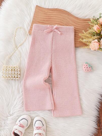 SHEIN Vintaside Kids 女婴针织喇叭裤，舒适休闲长裤，适合秋冬季节，粉色长款喇叭裤型，时尚百搭，适合日常、居家、户外和旅行穿着。
