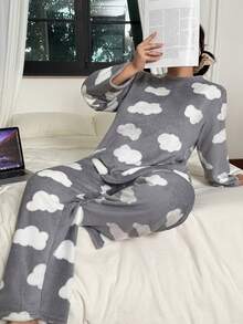 SHEIN 法兰绒云朵印花加大码女式舒适长袖上衣和裤子蓬松睡衣套装 云朵印花蓬松睡衣 舒适蓬松睡衣套装 家居服套装，冬季服装 - 灰色 - 查看 6