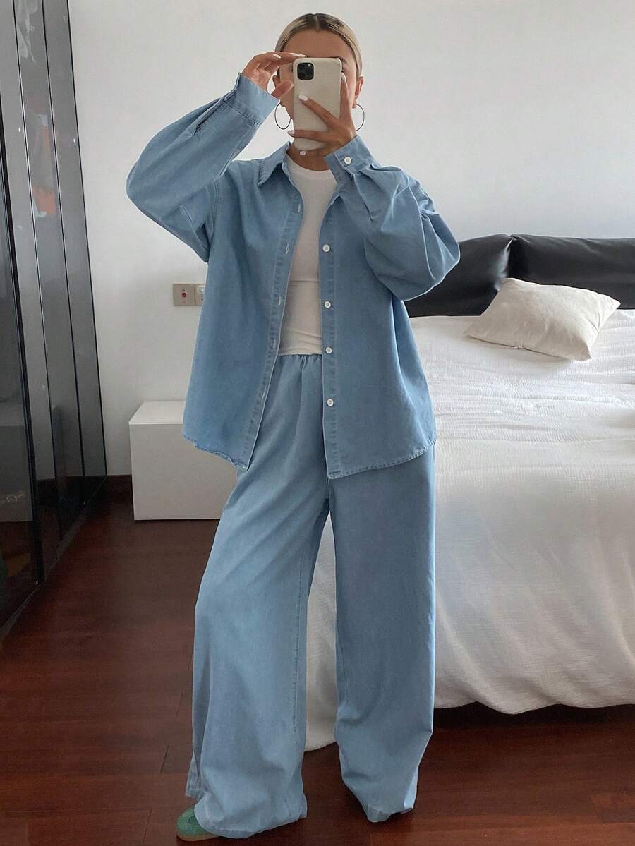 Livesso Bộ 2 món áo sơ mi dài tay cài nút phía trước màu trơn dành cho nữ và quần jeans - Rửa nhẹ - Xem 1